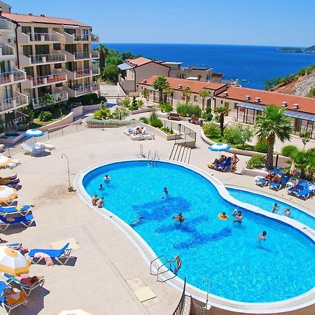 Montetrest Apartments Светі-Стефан Екстер'єр фото